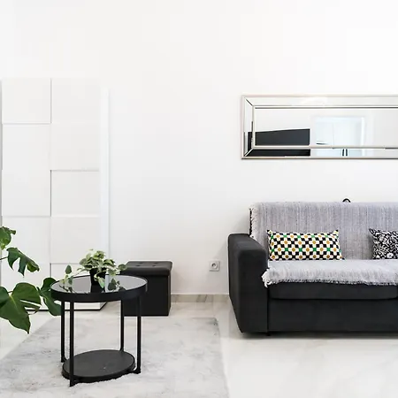 Stylish Modern Studio Near Train Station Nice Exterior photo